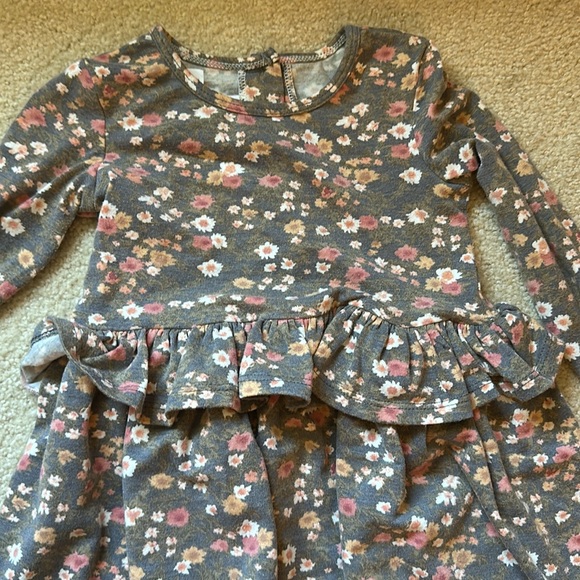 Fall dresses - Picture 3 of 4